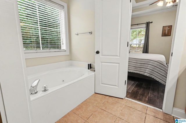 1124 WEYBRIDGE WAY, Pelham, AL 35124