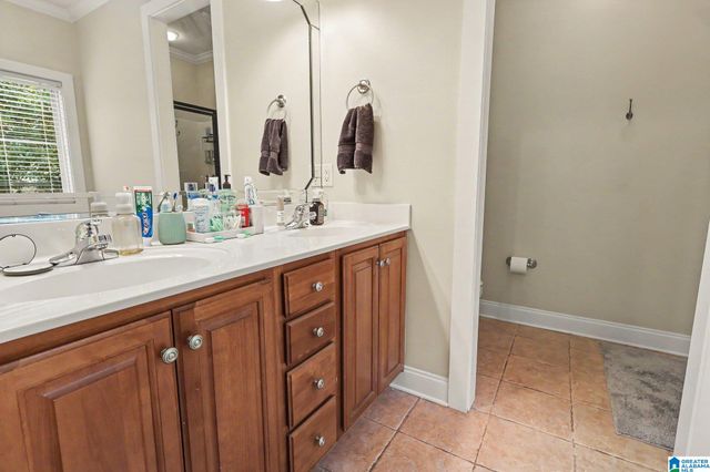 1124 WEYBRIDGE WAY, Pelham, AL 35124
