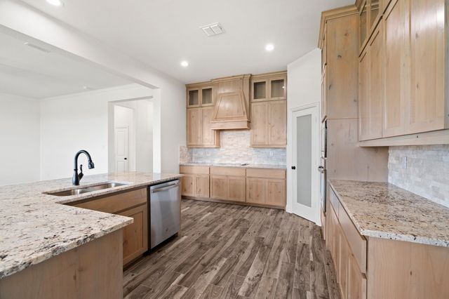 430 Paradise Ridge Drive, Waxahachie, TX 75167