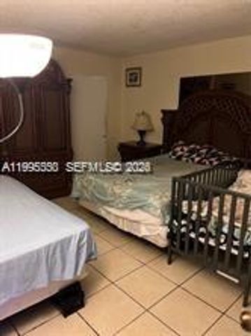 3301 NW 47th Ter 113, Lauderdale Lakes, FL 33319