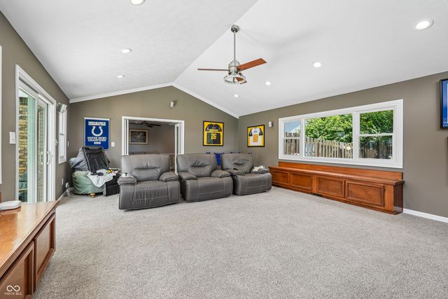 843 Bennett Court, Carmel, IN 46032