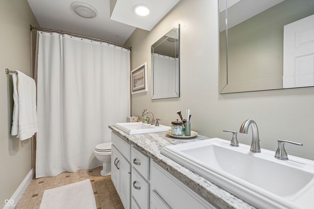 843 Bennett Court, Carmel, IN 46032