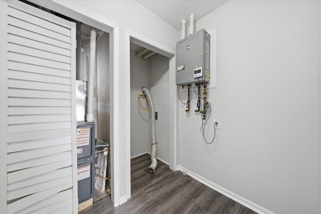 5135 S Wood Street 2, Chicago, IL 60609