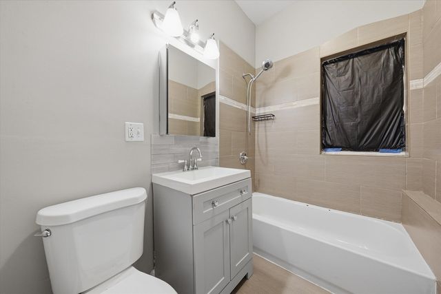 5135 S Wood Street 2, Chicago, IL 60609
