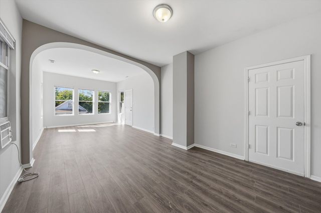 5135 S Wood Street 2, Chicago, IL 60609