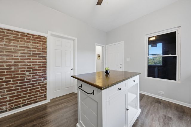 5135 S Wood Street 2, Chicago, IL 60609
