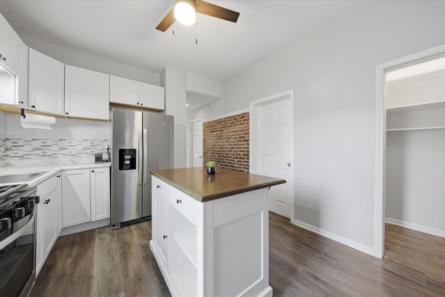 5135 S Wood Street 2, Chicago, IL 60609