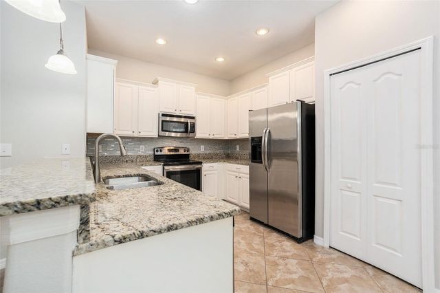 20541 GRAND VISTA LANE, Tampa, FL 33647