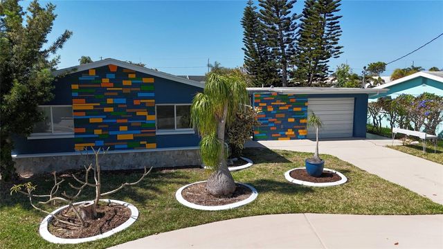 4240 FLORAMAR TERRACE, New Port Richey, FL 34652