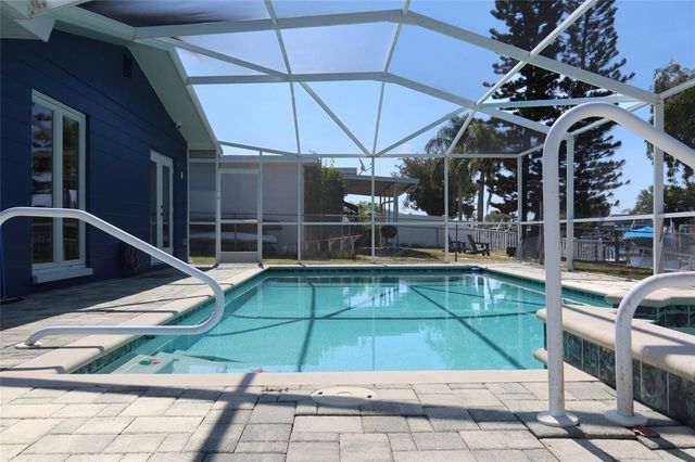 4240 FLORAMAR TERRACE, New Port Richey, FL 34652