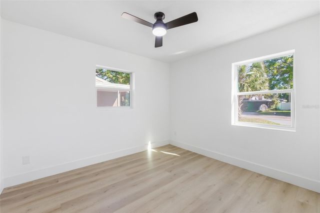 3917 W PINE STREET, Tampa, FL 33607