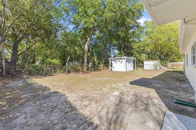 3917 W PINE STREET, Tampa, FL 33607