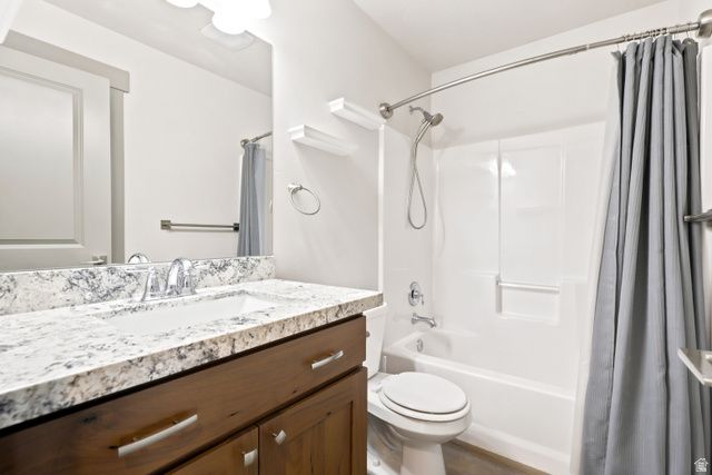 1126 E BENCHVIEW DR, Ogden, UT 84404