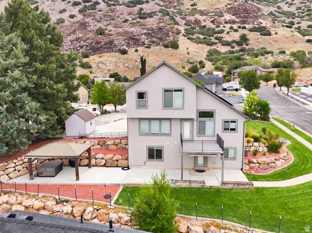 1126 E BENCHVIEW DR, Ogden, UT 84404