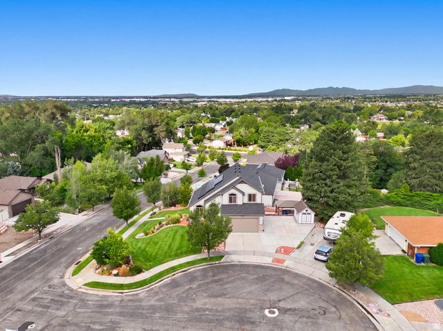 1126 E BENCHVIEW DR, Ogden, UT 84404