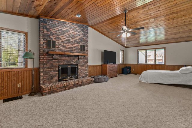 1841 EAGLE DRIVE, Neenah, WI 54956