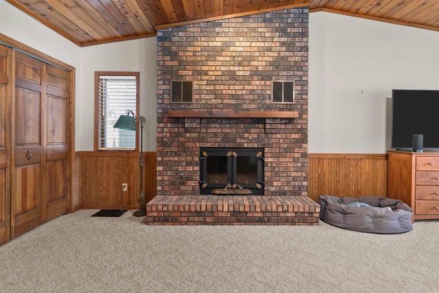 1841 EAGLE DRIVE, Neenah, WI 54956