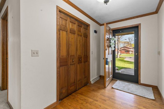 1841 EAGLE DRIVE, Neenah, WI 54956