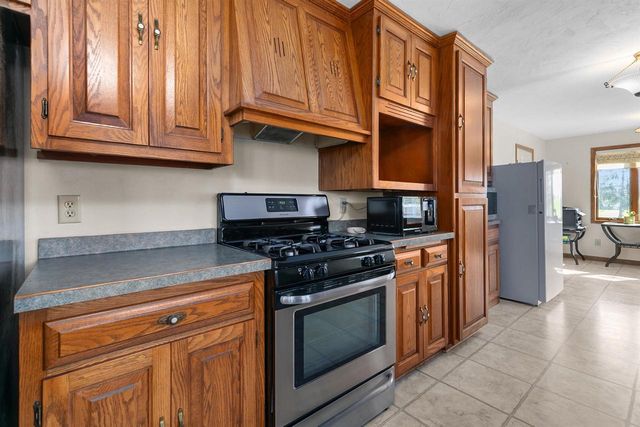 1841 EAGLE DRIVE, Neenah, WI 54956