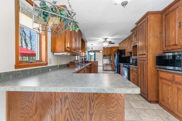 1841 EAGLE DRIVE, Neenah, WI 54956