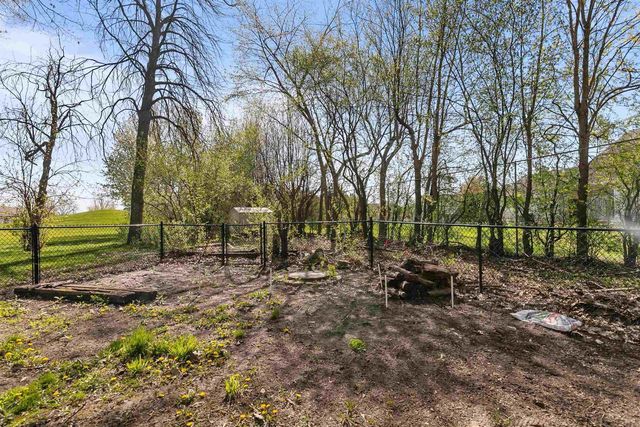 1841 EAGLE DRIVE, Neenah, WI 54956
