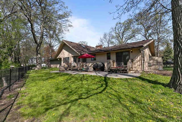 1841 EAGLE DRIVE, Neenah, WI 54956