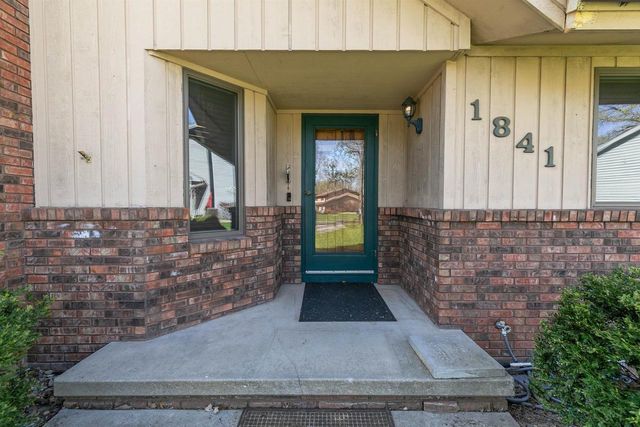 1841 EAGLE DRIVE, Neenah, WI 54956