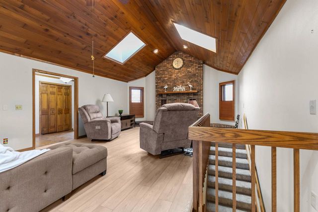 1841 EAGLE DRIVE, Neenah, WI 54956