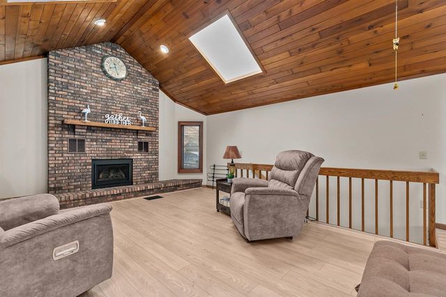 1841 EAGLE DRIVE, Neenah, WI 54956