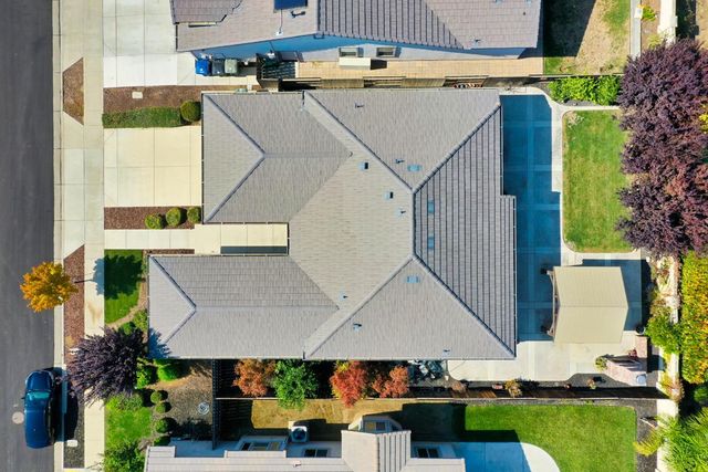 1129 Imperial Lily Dr, Patterson, CA 95363