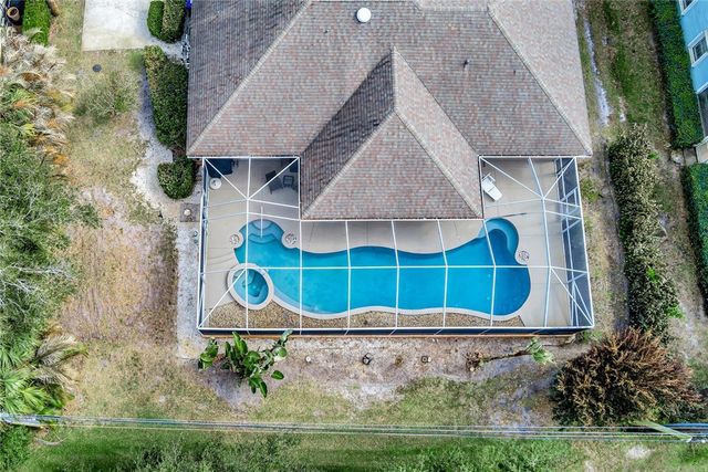 137 SW 38th Court SW, Vero Beach, FL 32968