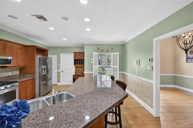 137 SW 38th Court SW, Vero Beach, FL 32968