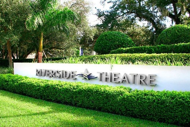 137 SW 38th Court SW, Vero Beach, FL 32968