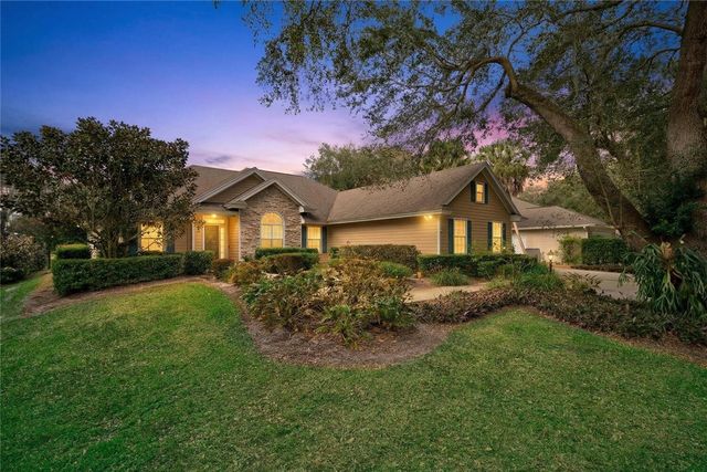 137 SW 38th Court SW, Vero Beach, FL 32968