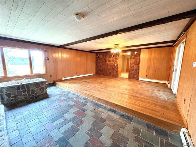 7409 Day Road, Throop, NY 13021