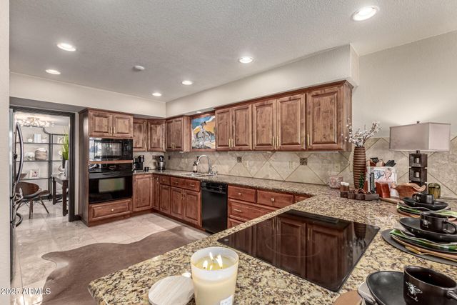 10826 E NAVAJO Drive, Sun Lakes, AZ 85248