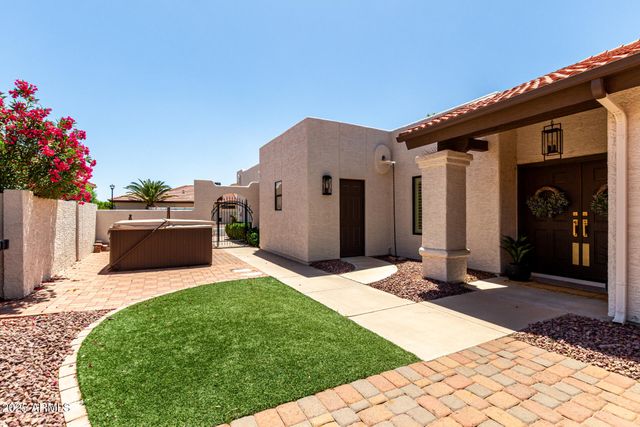 10826 E NAVAJO Drive, Sun Lakes, AZ 85248