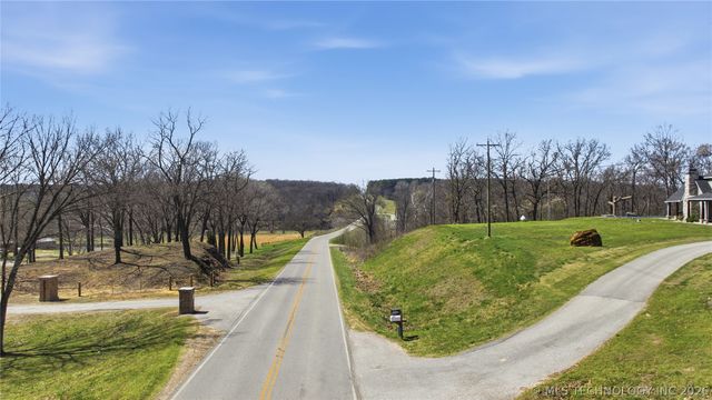 E 161st Street S, Coweta, OK 74429