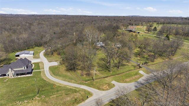 E 161st Street S, Coweta, OK 74429