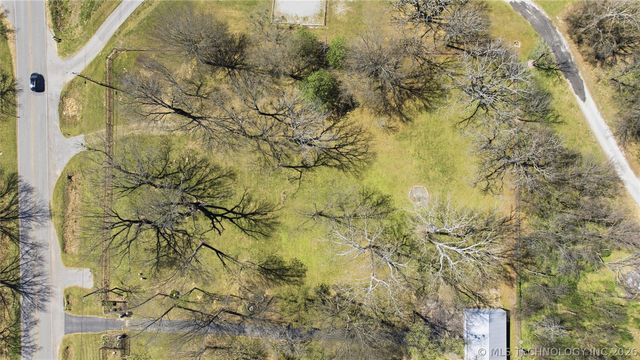 E 161st Street S, Coweta, OK 74429