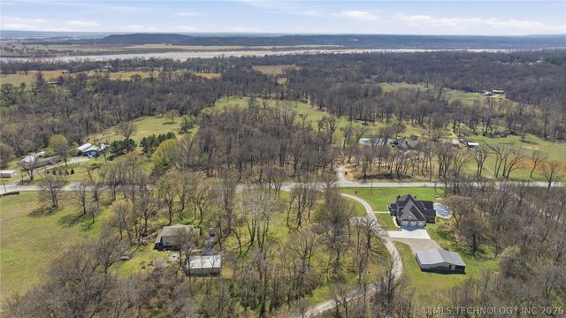 E 161st Street S, Coweta, OK 74429