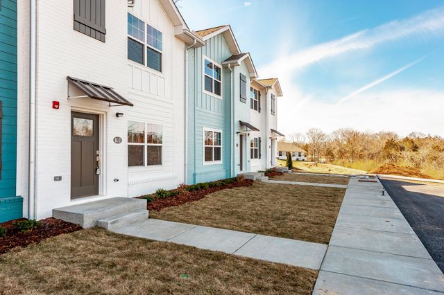 1136 Lock 4 Rd, Gallatin, TN 37066