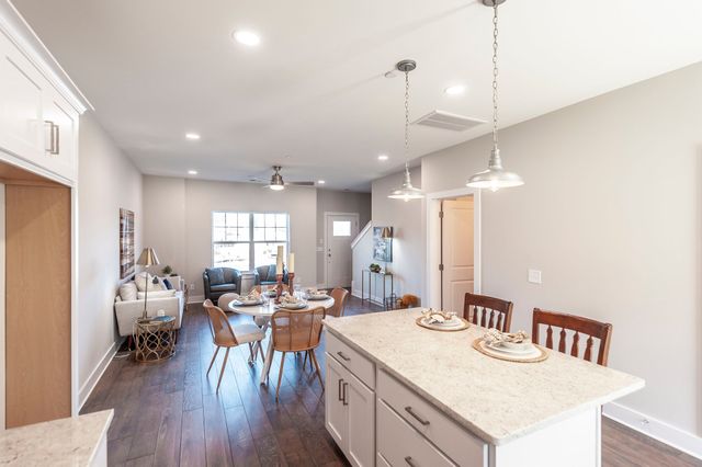1136 Lock 4 Rd, Gallatin, TN 37066