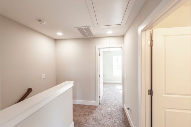 1136 Lock 4 Rd, Gallatin, TN 37066