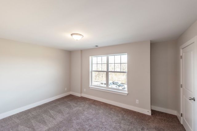 1136 Lock 4 Rd, Gallatin, TN 37066