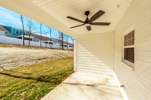 1136 Lock 4 Rd, Gallatin, TN 37066