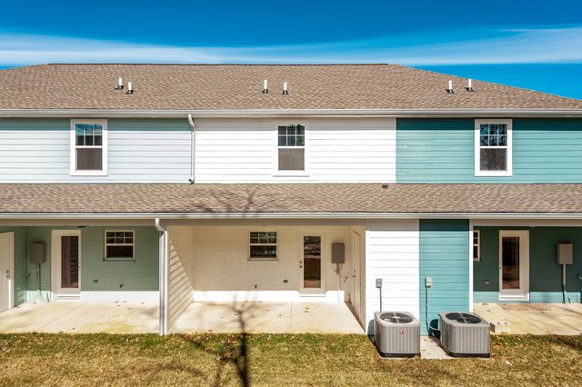 1136 Lock 4 Rd, Gallatin, TN 37066