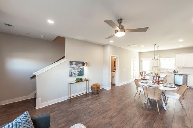 1136 Lock 4 Rd, Gallatin, TN 37066