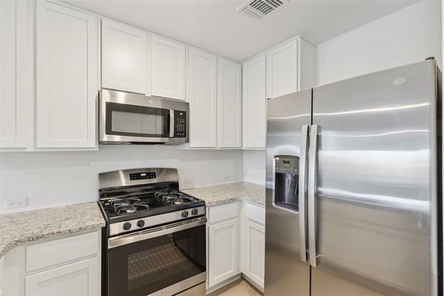 14910 Parkway Center Avenue, Oklahoma City, OK 73134