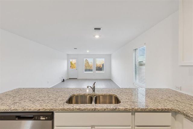 14910 Parkway Center Avenue, Oklahoma City, OK 73134